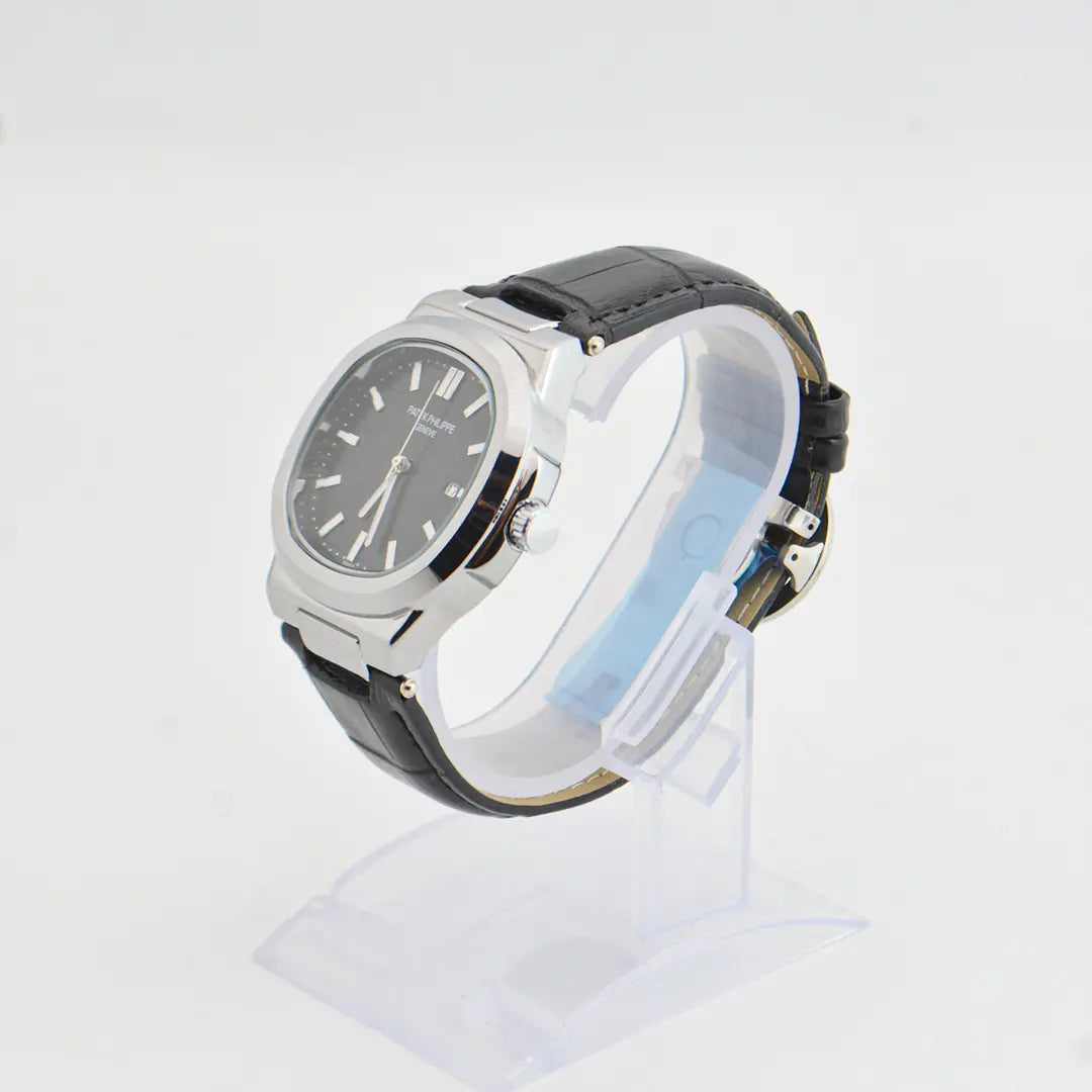 Patek Philippe Nautilus Horizon Series (Quartz) | Iconic Nautical-Inspired Architecture